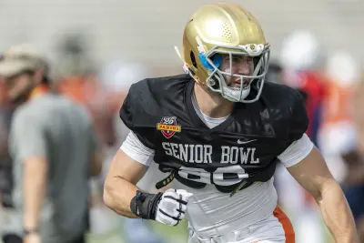Jan 30, 2025; Mobile, AL, USA; American team linebacker Jack Kiser of Notre Dame (20) works through drills during Senior Bowl practice for the American team at Hancock Whitney Stadium.