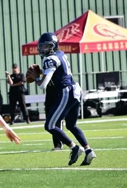 Dylan Skrinar look to throw downfield.